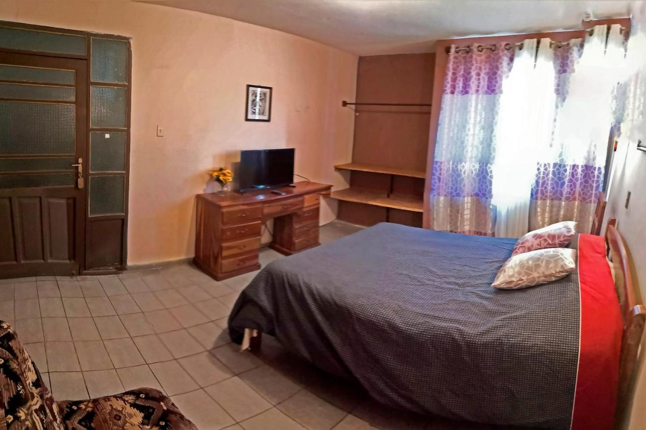 Casa Discreta Cochabamba Hotel Ngoại thất bức ảnh