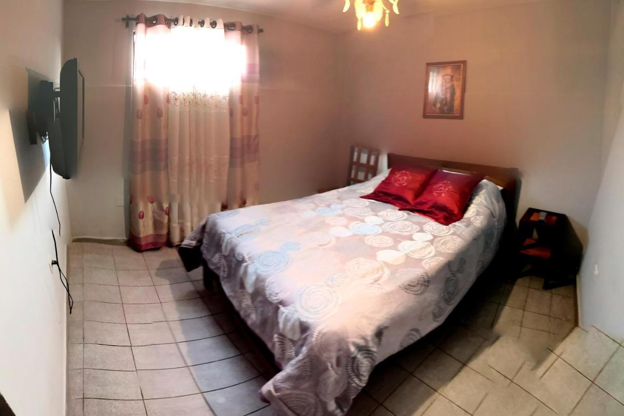 Casa Discreta Cochabamba Hotel Ngoại thất bức ảnh